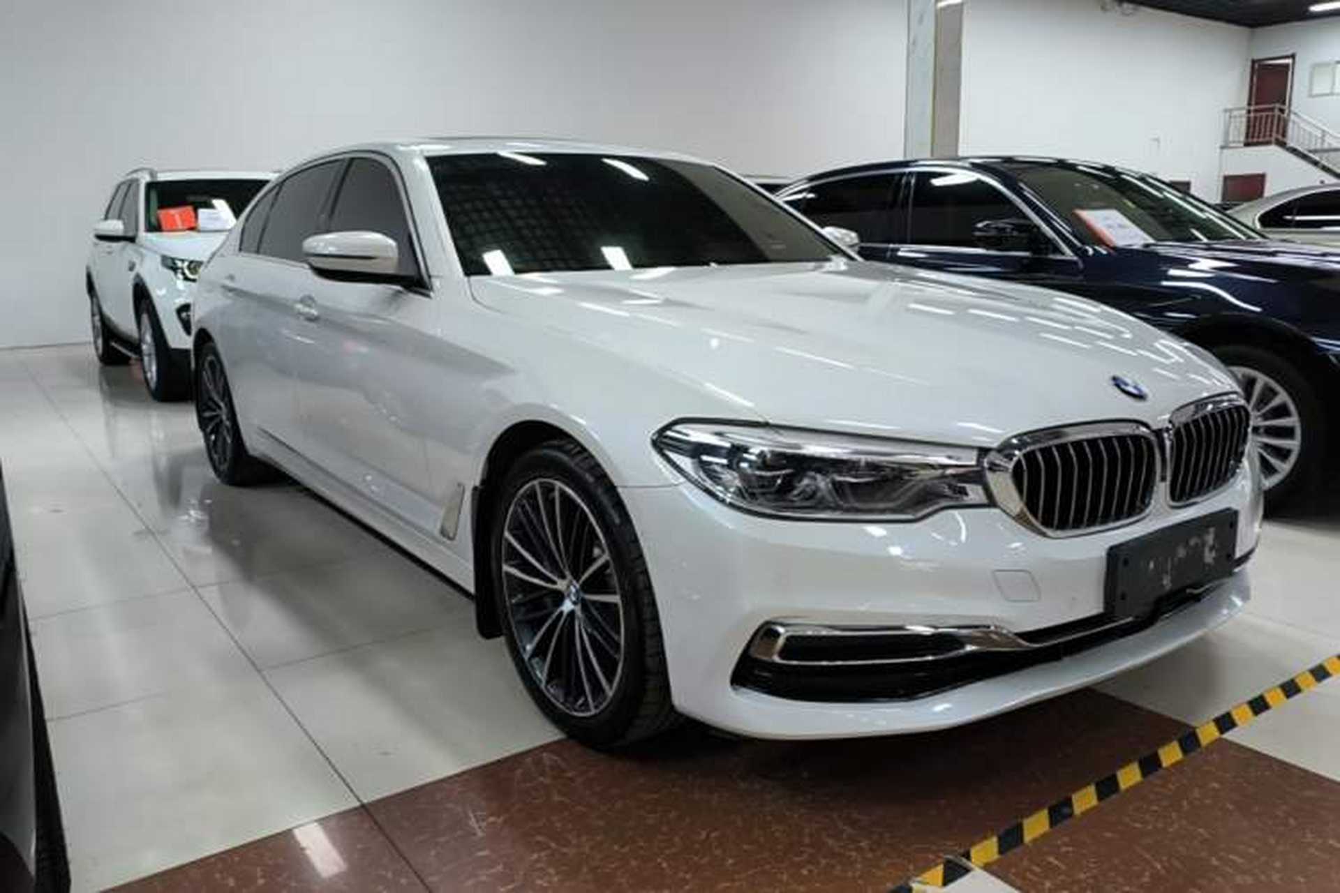Used BMW 5 Series 2020 530Li Luxury Edition Premium Package Front Right 45 Deg