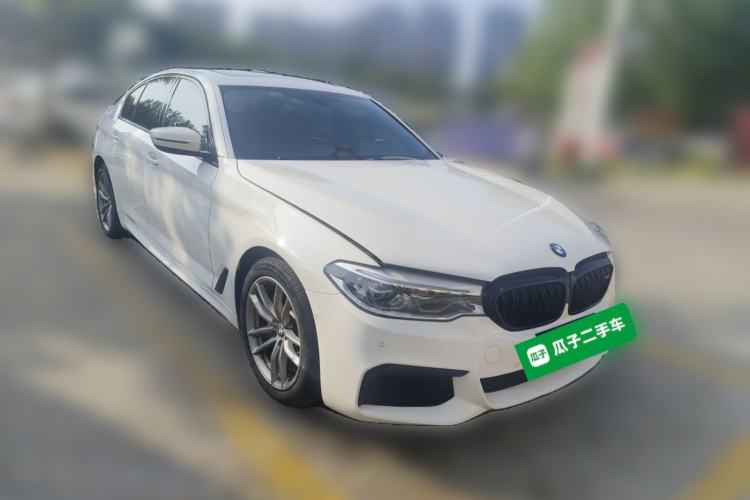 Used BMW 5 Series 2020 525i M Sport Package Front Right 45 Deg