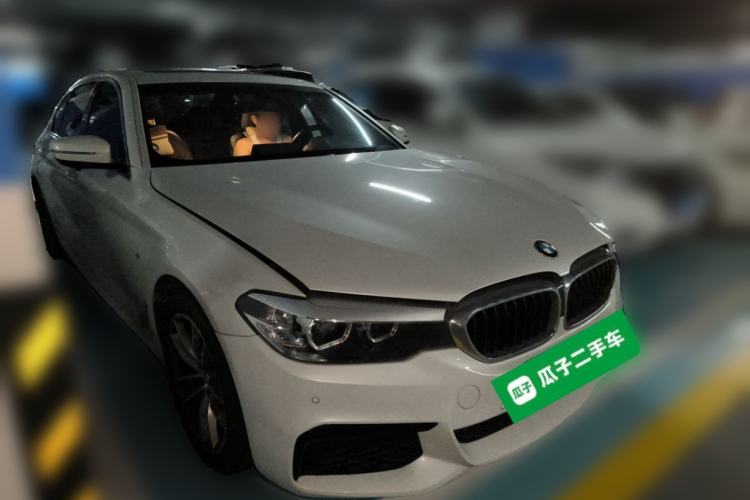 Used BMW 5 Series 2020 525Li M Sport Package Front Right 45 Deg