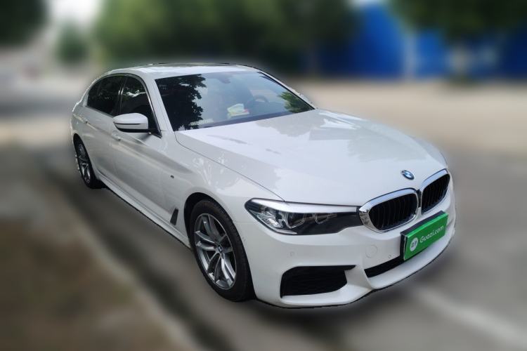 Used BMW 5 Series 2020 525Li M Sport Package Front Right 45 Deg