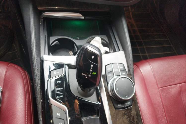 Used BMW 5 Series 2020 530Li Luxury Edition M Sport Package Gear Lever