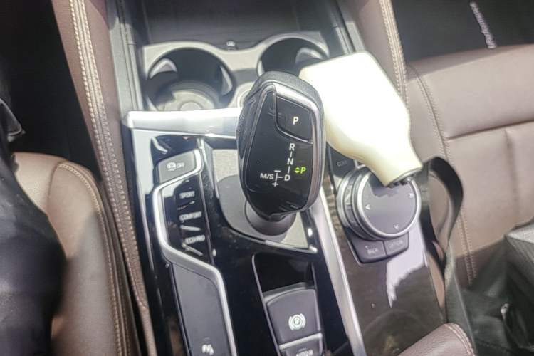 Used BMW 5 Series 2020 525Li M Sport Package Gear Lever
