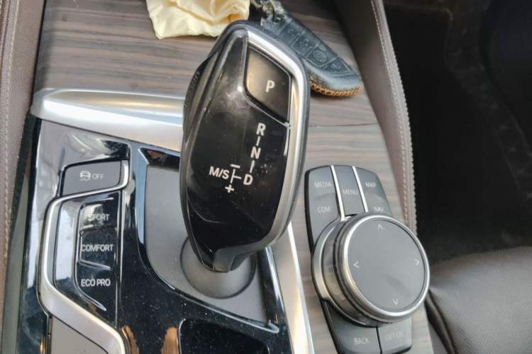 Used BMW 5 Series 2020 530Li Luxury Edition Premium Package Gear Lever
