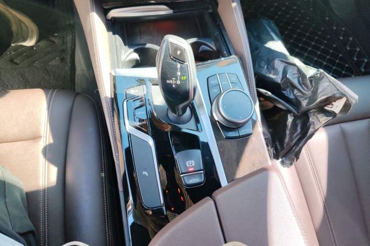 Used BMW 5 Series 2020 525Li M Sport Package Gear Lever