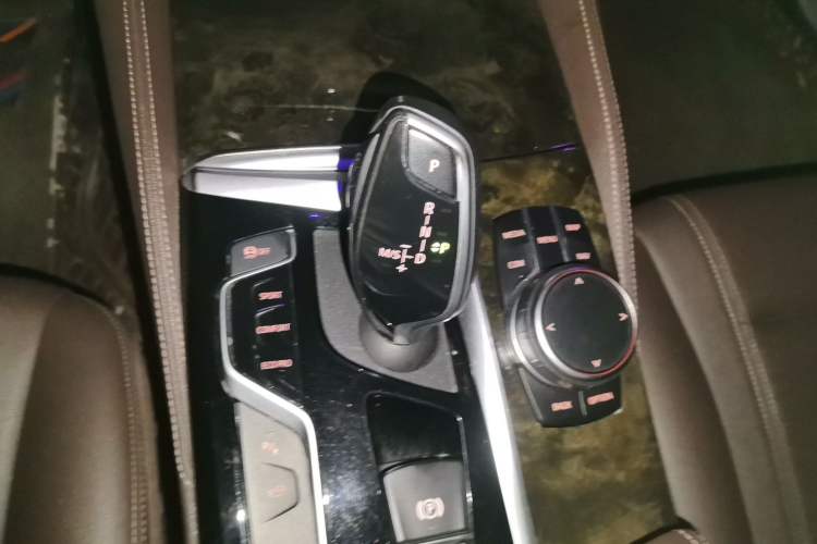 Used BMW 5 Series 2020 525Li M Sport Package Gear Lever