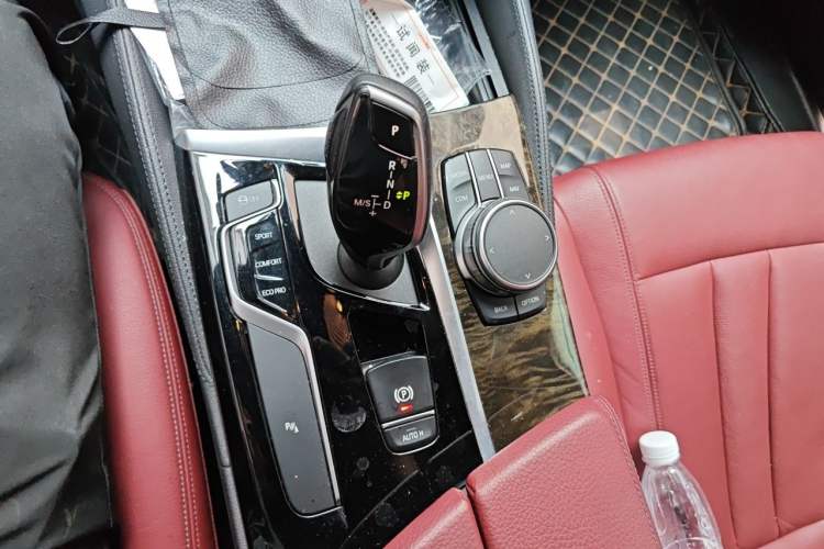 Used BMW 5 Series 2020 530Li Leading Model M Sport Package Gear Lever