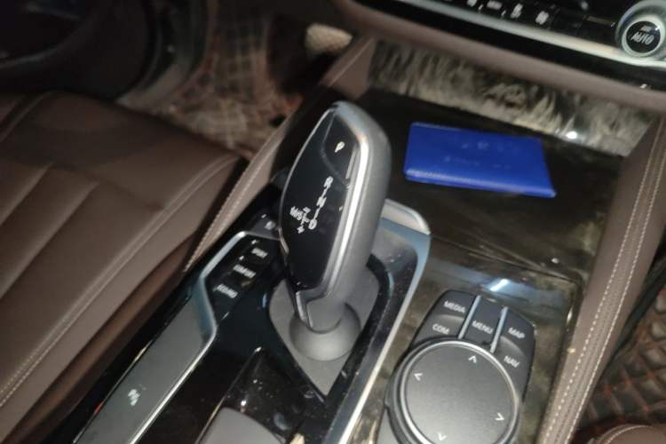 Used BMW 5 Series 2020 525Li M Sport Package Gear Lever