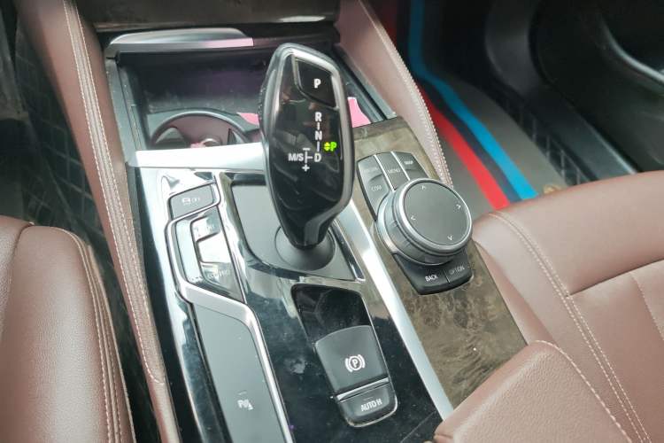 Used BMW 5 Series 2020 525Li M Sport Package Gear Lever