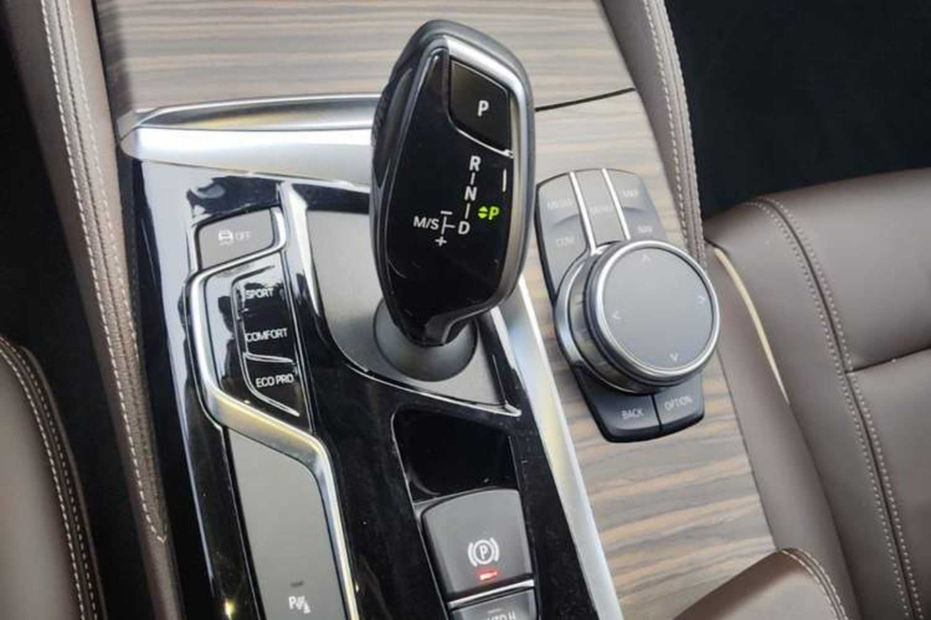 Used BMW 5 Series 2020 530Li xDrive Luxury Package Gear Lever