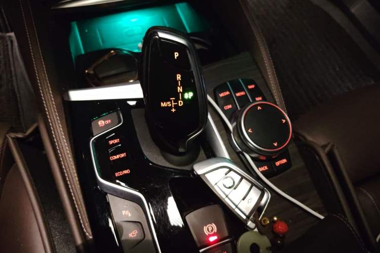 Used BMW 5 Series 2020 530Li Luxury Edition Premium Package Gear Lever