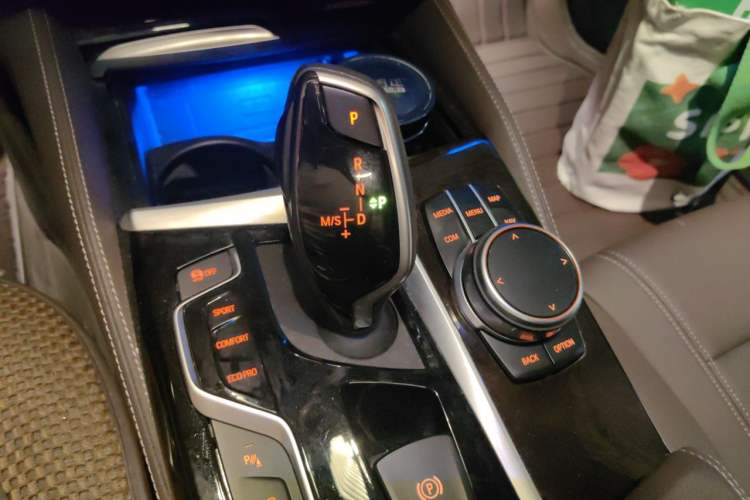 Used BMW 5 Series 2020 525Li Luxury Package Gear Lever