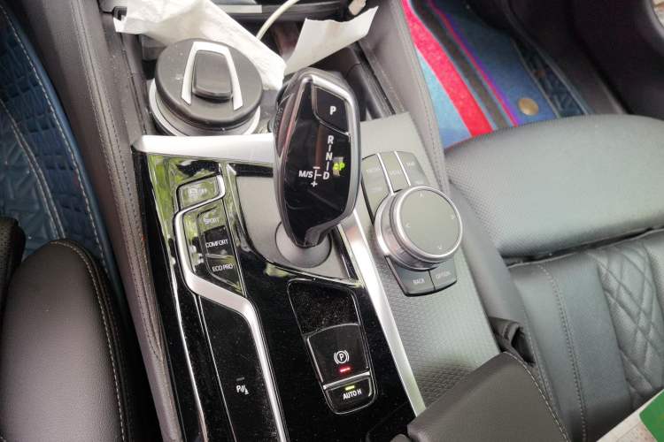 Used BMW 5 Series 2020 530i M Sport Package Gear Lever