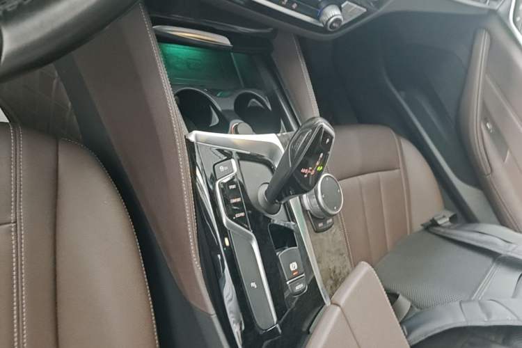 Used BMW 5 Series 2020 525Li M Sport Package Gear Lever