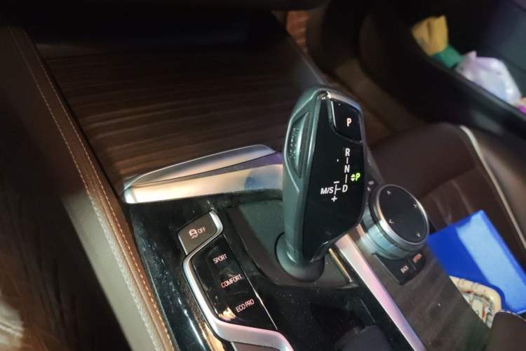 Used BMW 5 Series 2020 530Li Leading Edition Luxury Package Gear Lever