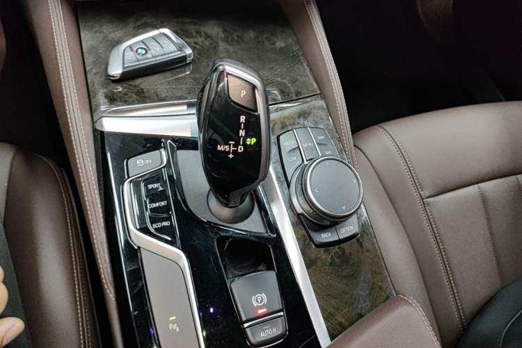 Used BMW 5 Series 2020 525Li M Sport Package Gear Lever