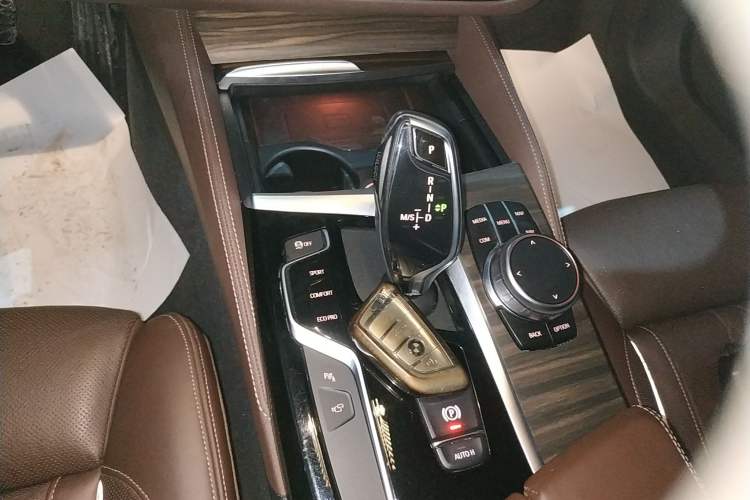 Used BMW 5 Series 2020 530Li Luxury Edition Premium Package Gear Lever