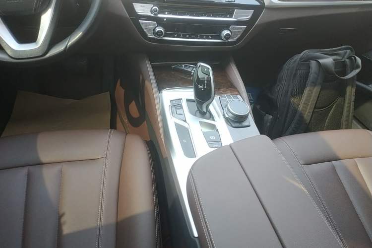 Used BMW 5 Series 2020 525Li Luxury Package Gear Lever