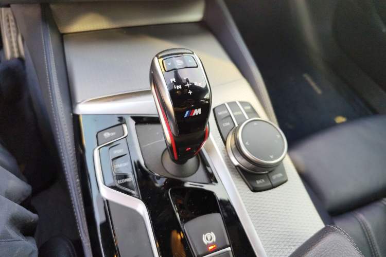 Used BMW 5 Series 2020 525i M Sport Package Gear Lever