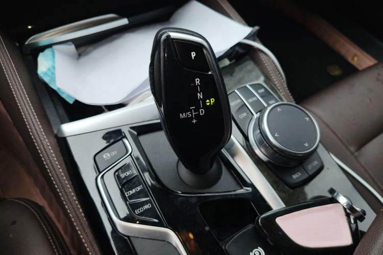 Used BMW 5 Series 2020 525Li M Sport Package Gear Lever