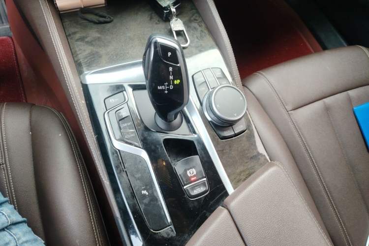 Used BMW 5 Series 2020 525Li M Sport Package Gear Lever