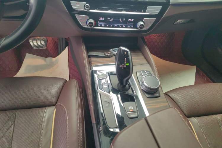 Used BMW 5 Series 2020 530Li Luxury Edition Premium Package Gear Lever