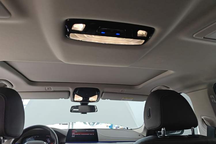 Used BMW 5 Series 2020 525Li Luxury Package Headliner
