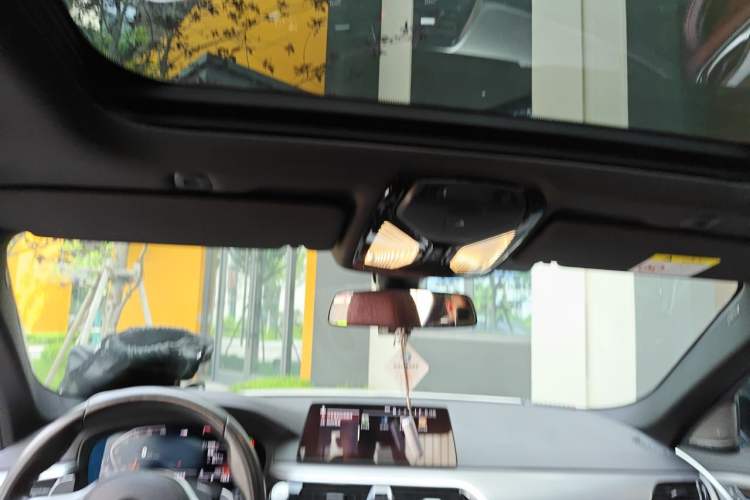 Used BMW 5 Series 2020 530Li Luxury Edition M Sport Package Headliner