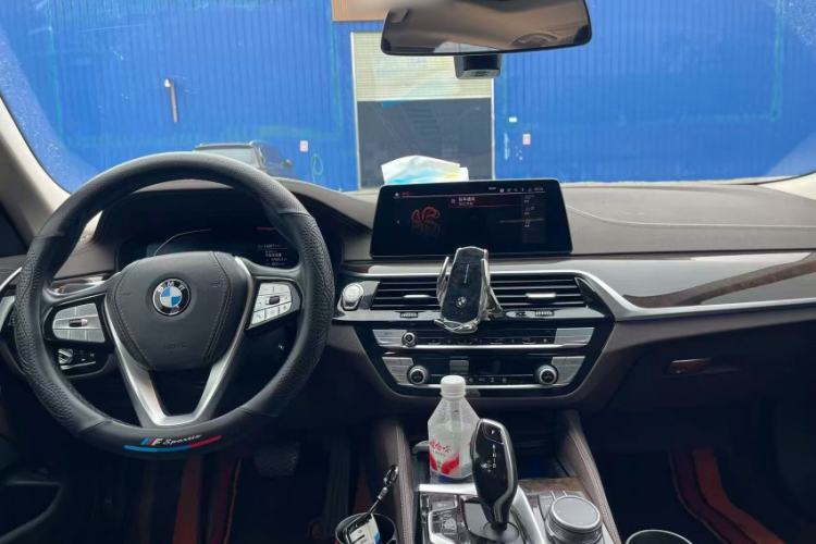 Used BMW 5 Series 2020 525Li Luxury Package Interior 1