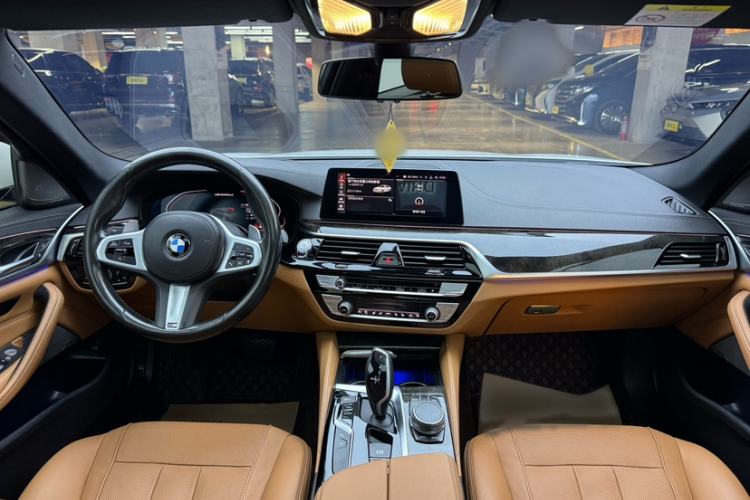 Used BMW 5 Series 2020 530Li Luxury Edition M Sport Package Interior 1