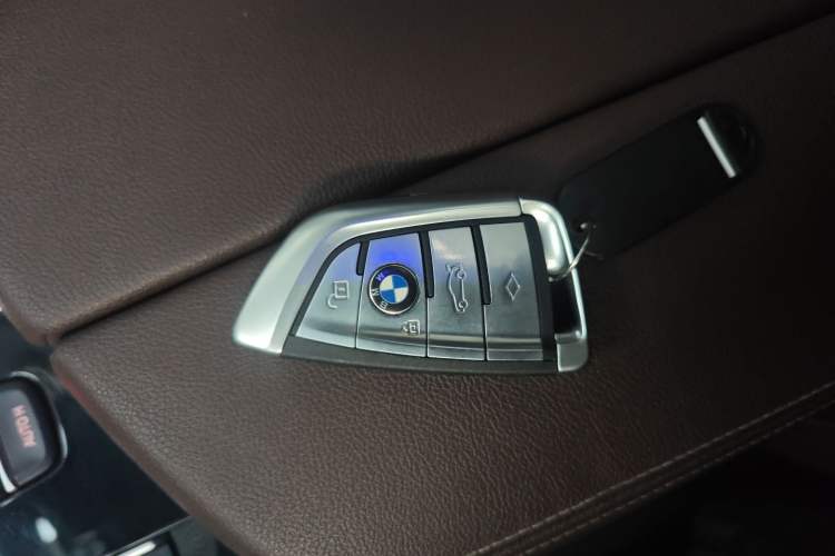 Used BMW 5 Series 2020 525Li Luxury Package Interior 1