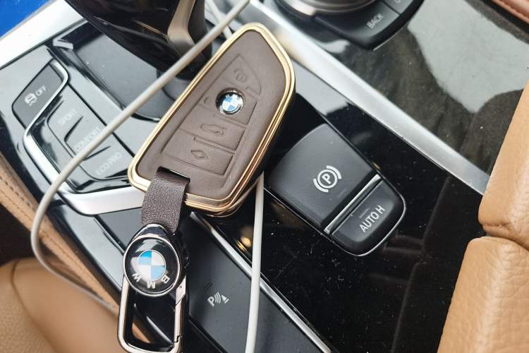 Used BMW 5 Series 2020 530Li Leading Model M Sport Package Interior 1