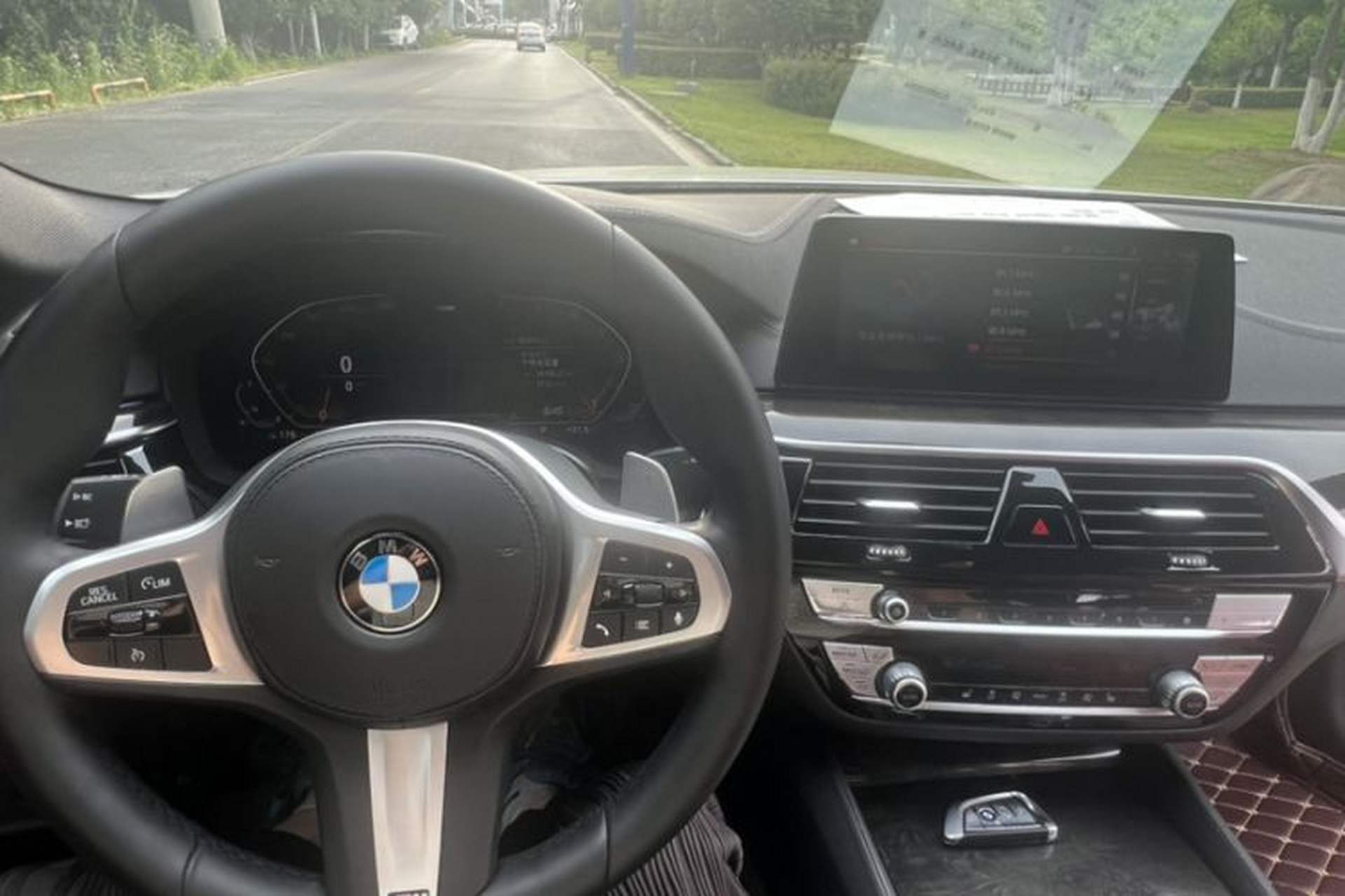Used BMW 5 Series 2020 530Li Leading Model M Sport Package Interior 11