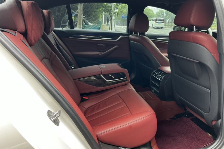 Used BMW 5 Series 2020 530Li Leading Model M Sport Package Interior 13