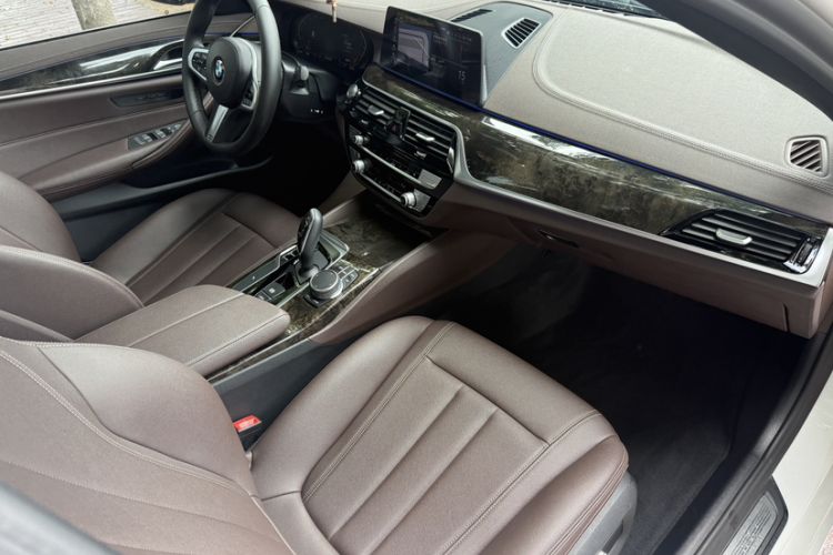 Used BMW 5 Series 2020 525Li M Sport Package Interior 2