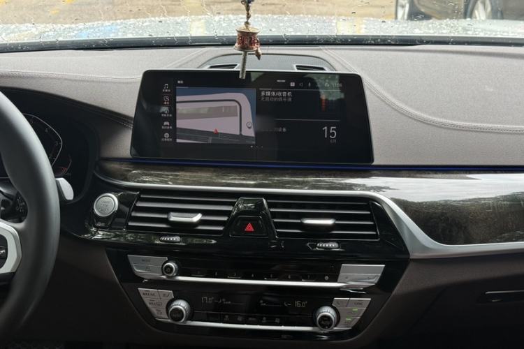 Used BMW 5 Series 2020 525Li M Sport Package Interior 3