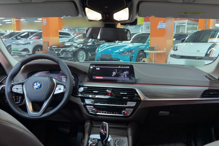 Used BMW 5 Series 2020 530Li Leading Edition Luxury Package Interior 3