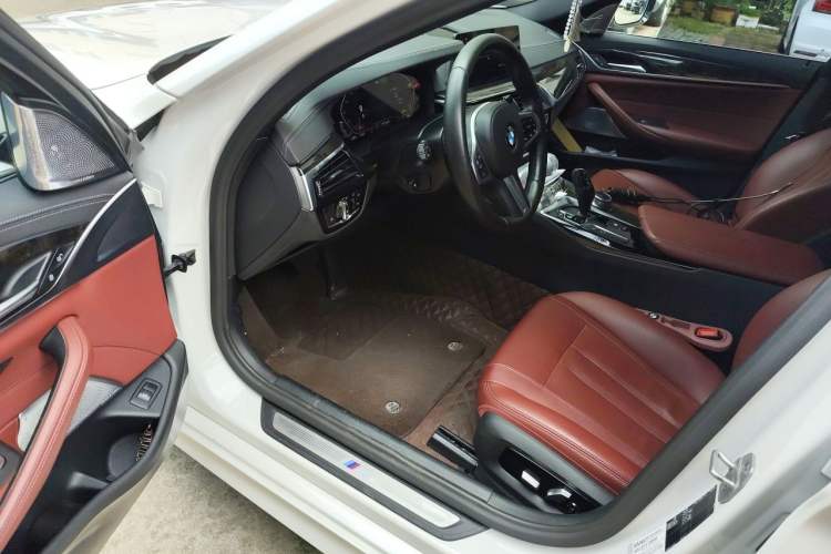 Used BMW 5 Series 2020 530Li Luxury Edition M Sport Package Interior 3