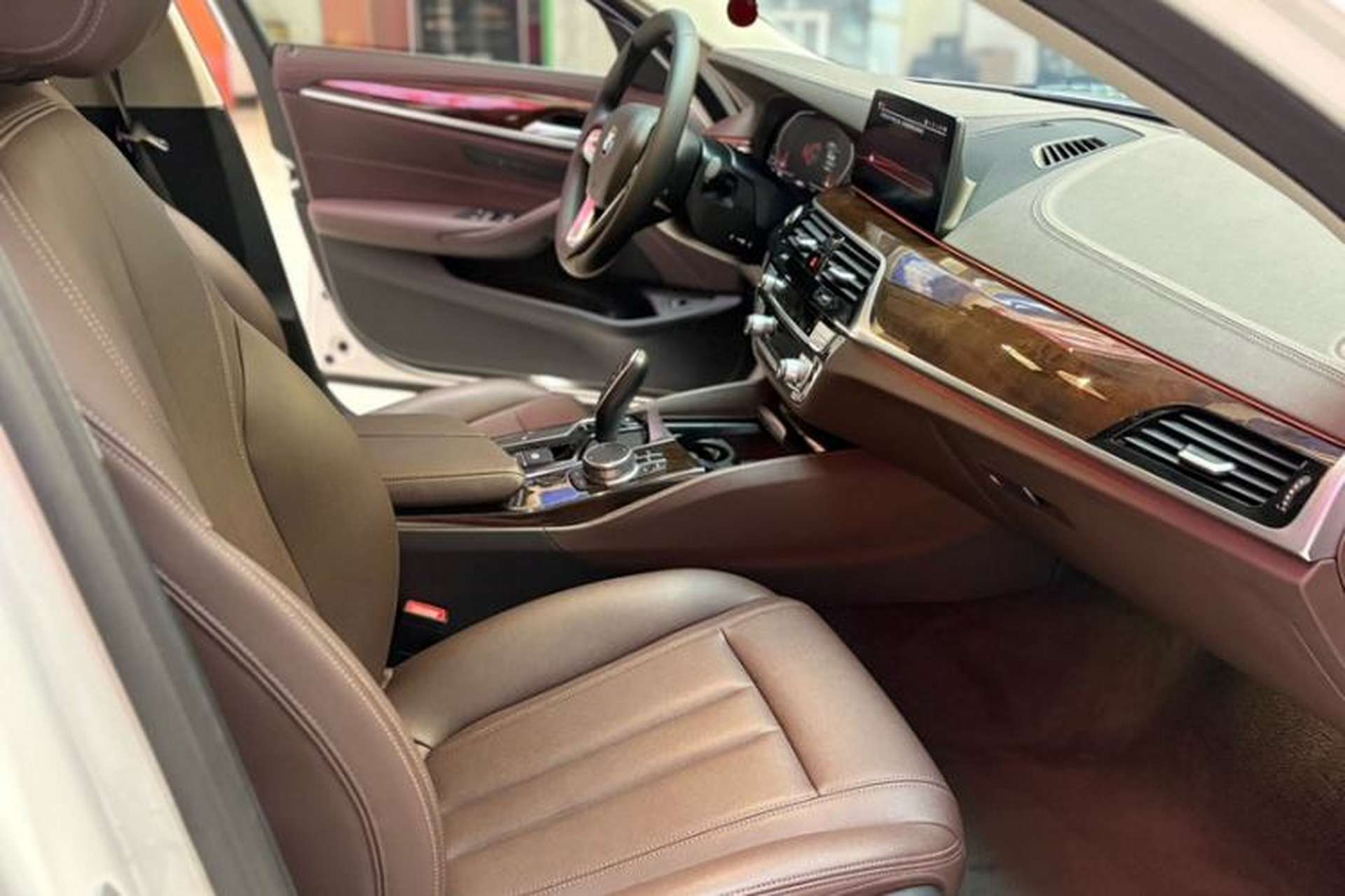 Used BMW 5 Series 2020 525Li Luxury Package Interior 3
