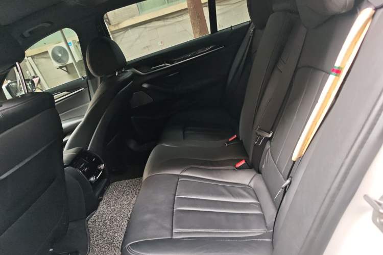 Used BMW 5 Series 2020 530Li Luxury Edition M Sport Package Interior 4