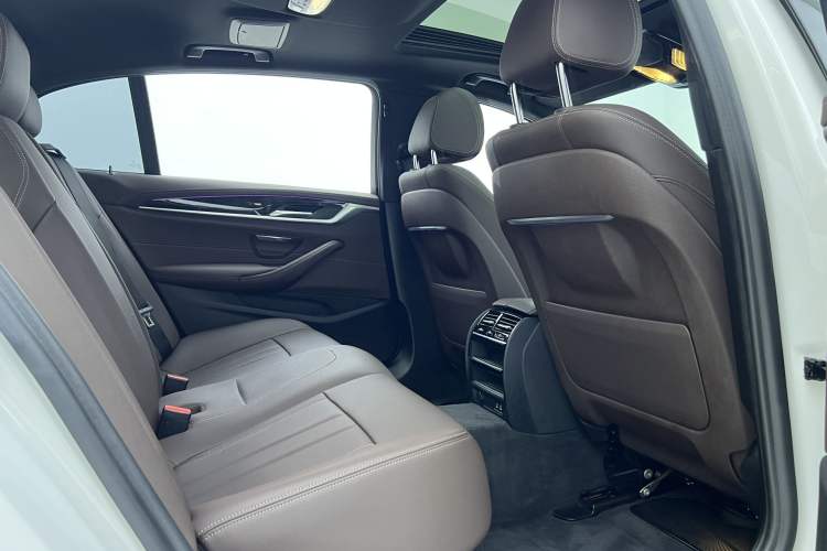 Used BMW 5 Series 2020 525Li M Sport Package Interior 4