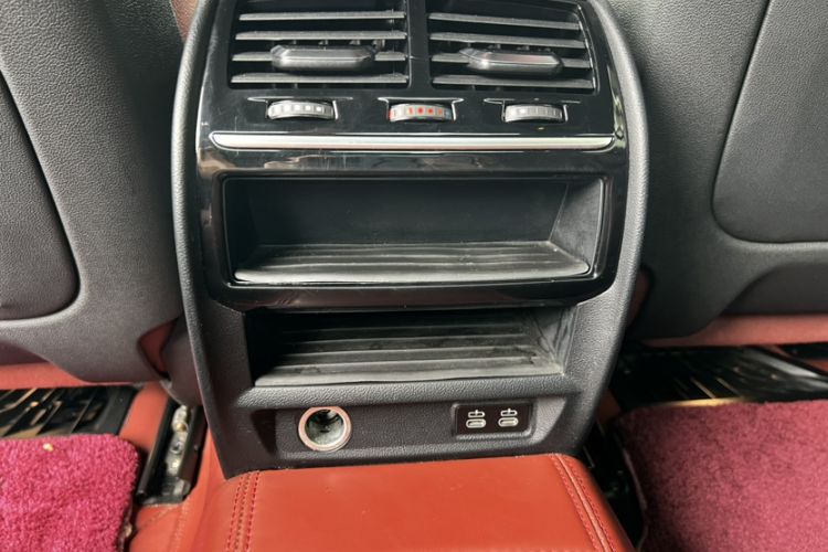 Used BMW 5 Series 2020 530Li Leading Model M Sport Package Interior 4