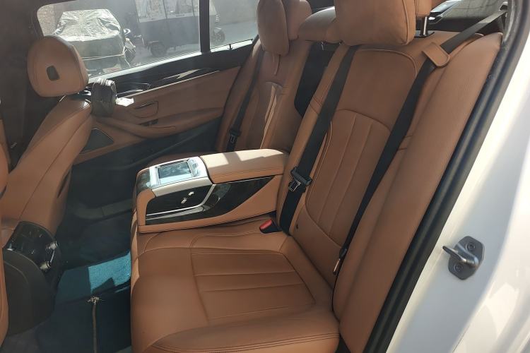 Used BMW 5 Series 2020 530Li Luxury Edition M Sport Package Interior 4