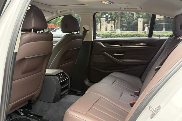Used BMW 5 Series 2020 525Li Luxury Package Interior 4
