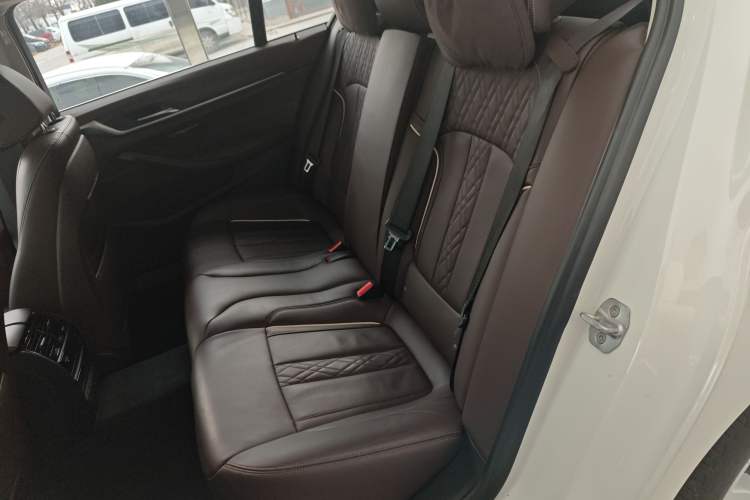 Used BMW 5 Series 2020 530Li Leading Edition Luxury Package Interior 4