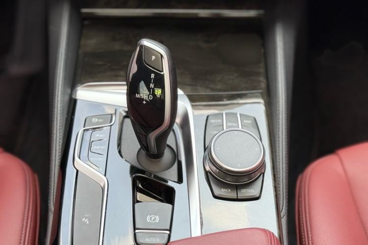 Used BMW 5 Series 2020 530Li Leading Model M Sport Package Interior 5