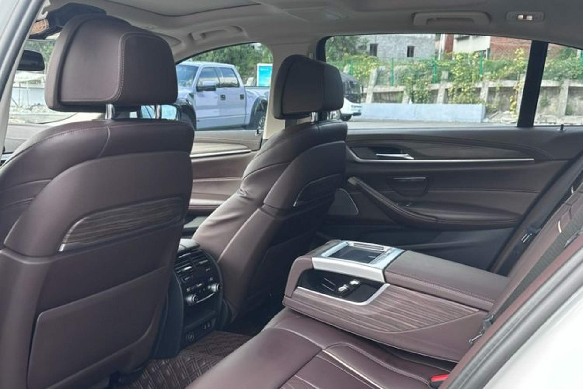 Used BMW 5 Series 2020 530Li Luxury Edition Premium Package Interior 6