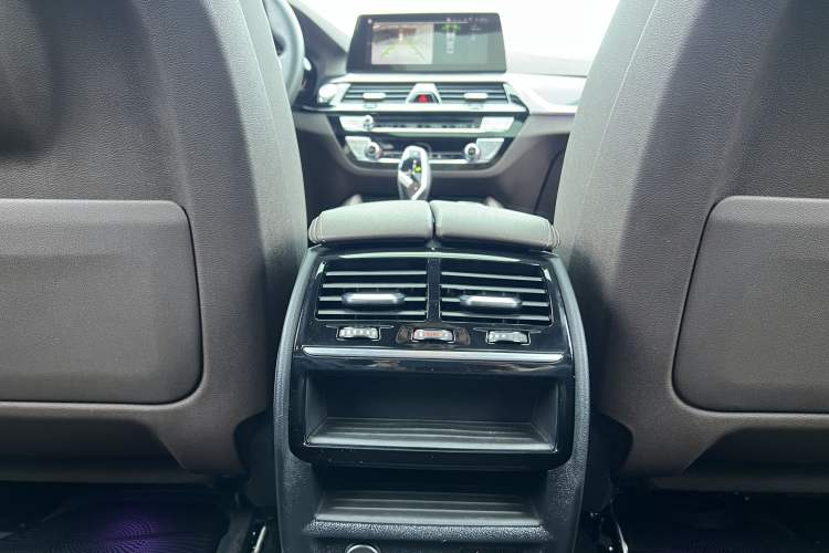 Used BMW 5 Series 2020 525Li M Sport Package Interior 7