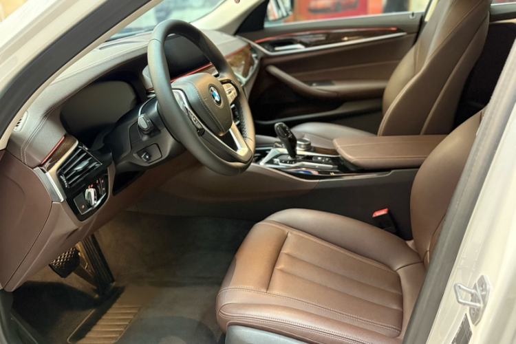 Used BMW 5 Series 2020 525Li Luxury Package Interior 7