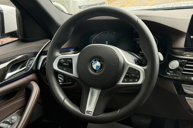 Used BMW 5 Series 2020 525Li M Sport Package Interior 8