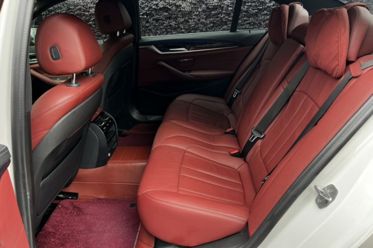 Used BMW 5 Series 2020 530Li Leading Model M Sport Package Interior 8